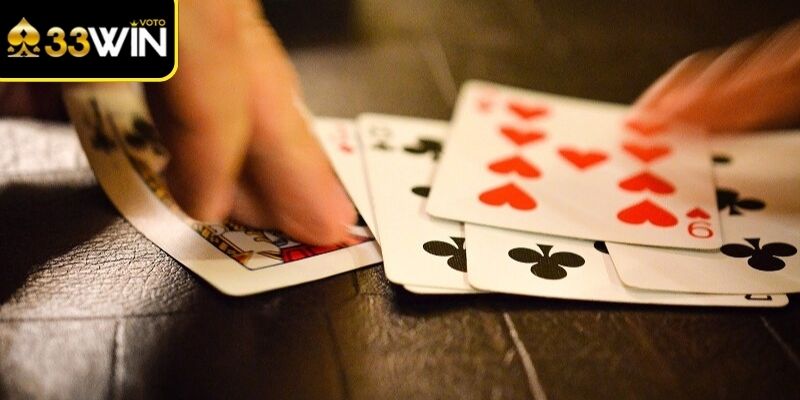 Mẹo hữu ích bạn cần nắm khi đặt cược phỏm 33Win